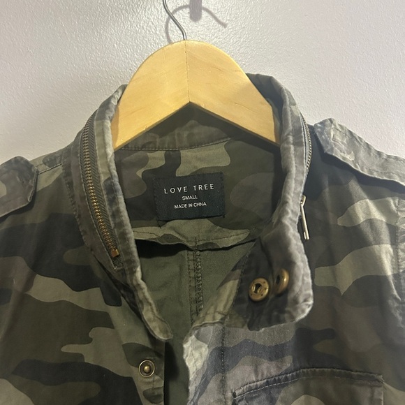 LOVE TREE SAFARI CAMOUFLAGE MILITARY UTILITY CAMO VEST - Picture 4 of 6